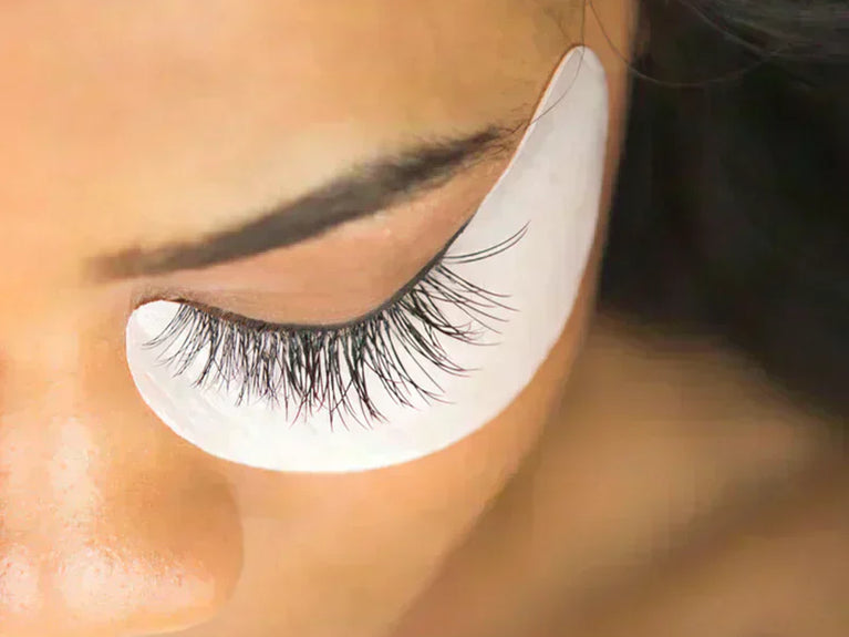 Faux cils : Une étude comparative complète pour un look parfait