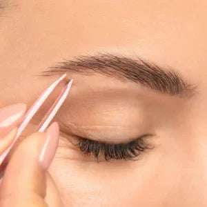 SOURCILS TROP ÉPILÉS ? NOUS AVONS LA SOLUTION !