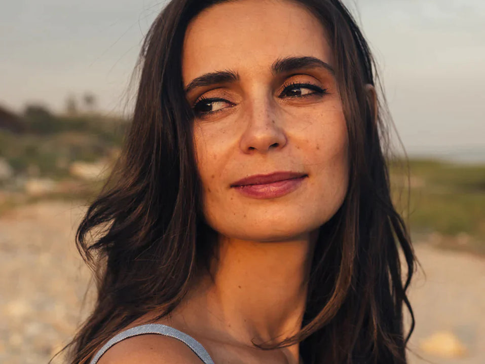 DÉCOUVREZ LES MEILLEURS PRODUITS ANTI-ÂGE POUR VOTRE PEAU, VOS CILS ET VOS SOURCILS