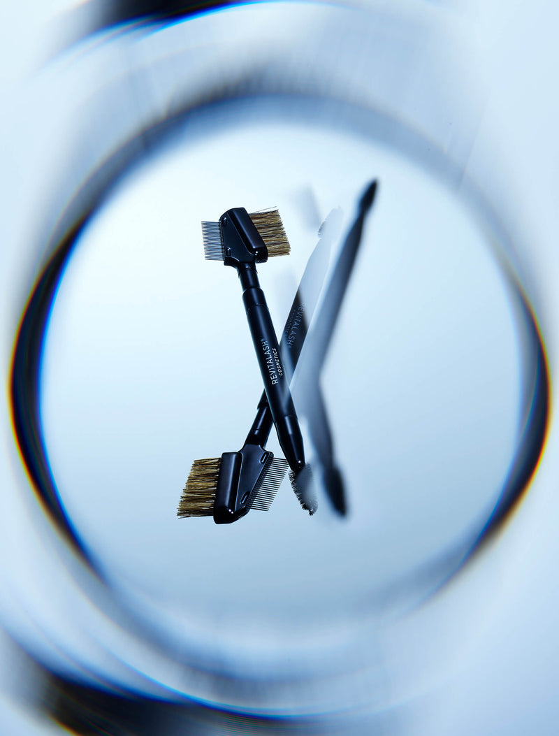 L'accessoire ultime pour les cils et les sourcils :  3 utilisations, 1 produit incontournable