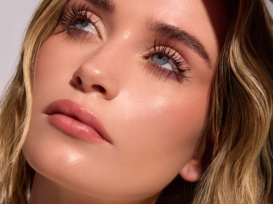 Vous voulez amplifier vos cils naturels ? Essayez le Mascara Tubing