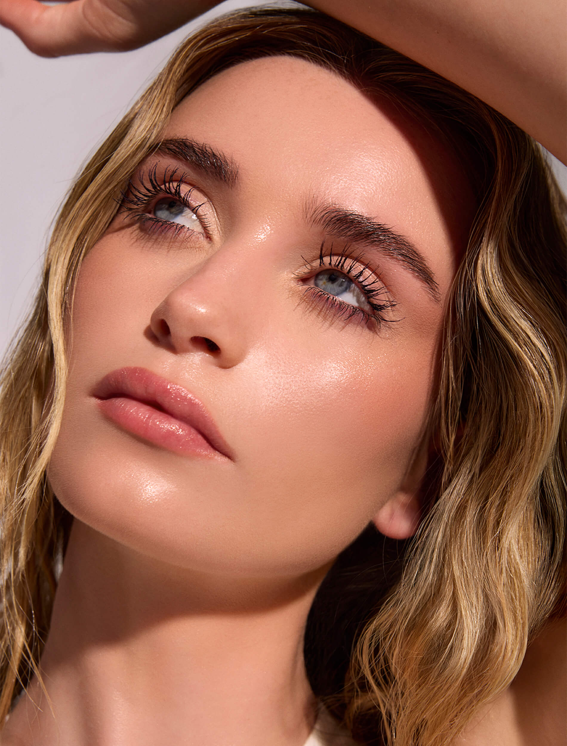 Vous voulez amplifier vos cils naturels ? Essayez le Mascara Tubing