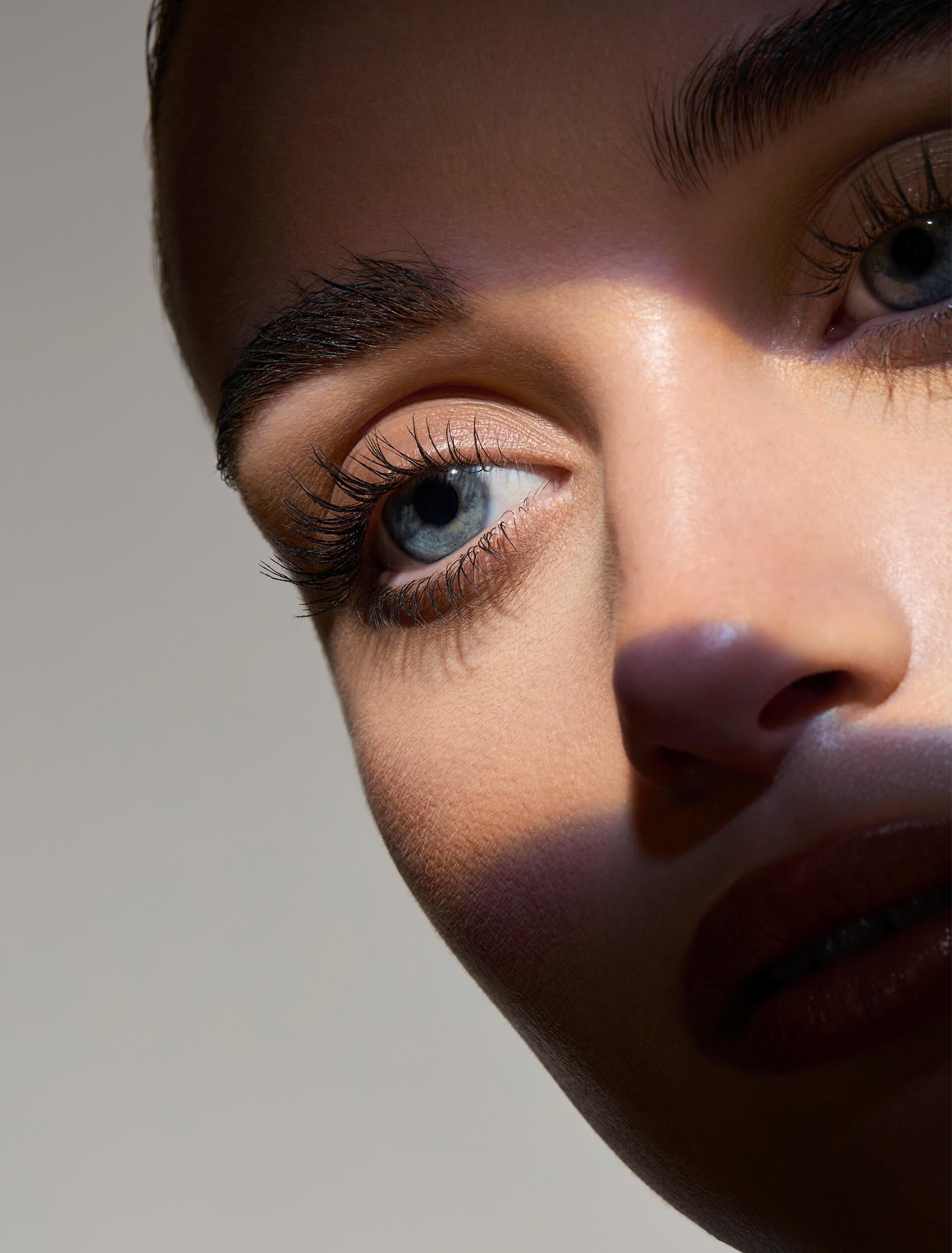 3 étapes pour des cils et des sourcils au top pour les fêtes de fin d'année
